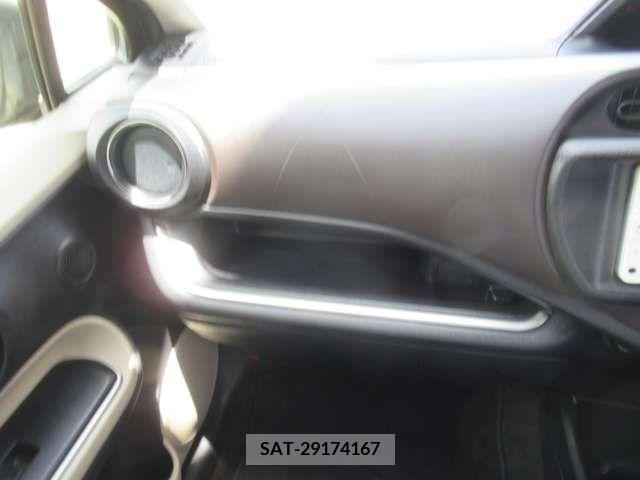 Toyota AQUA 2013-07 327270-5