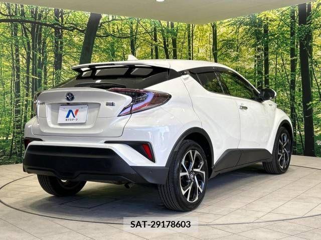Toyota C-HR 2018-03 217566-17