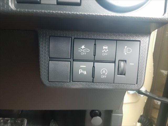 Daihatsu TANTO 2022-10 196736-12