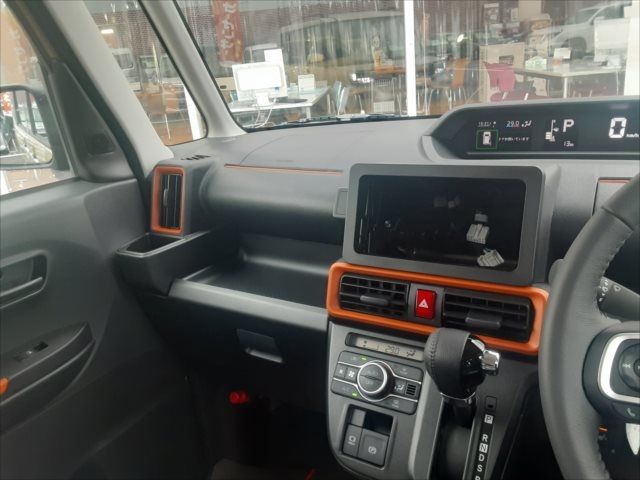 Daihatsu TANTO 2022-10 196736-9
