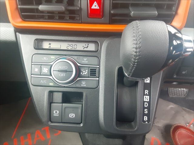 Daihatsu TANTO 2022-10 196736-10