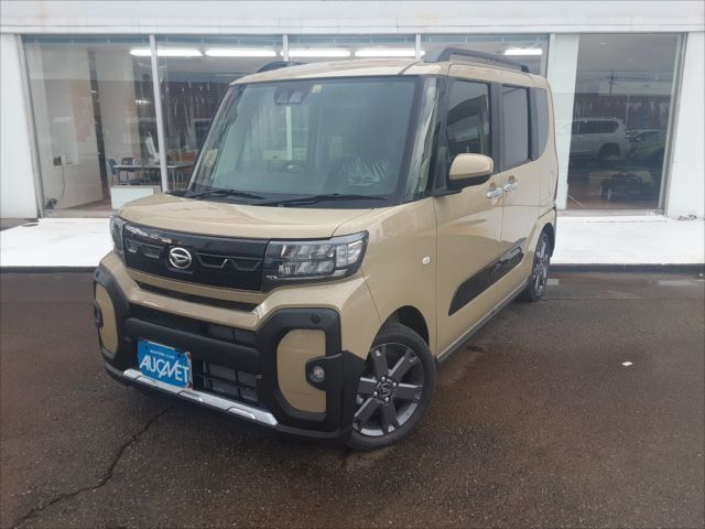 Daihatsu TANTO 2022-10 196736-0