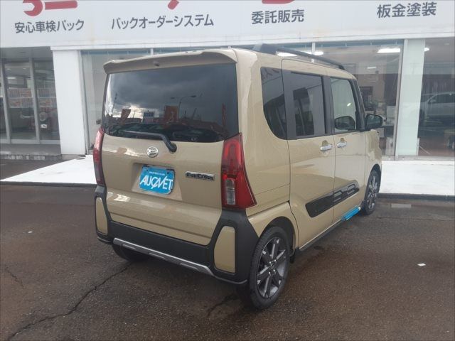 Daihatsu TANTO 2022-10 196736-2