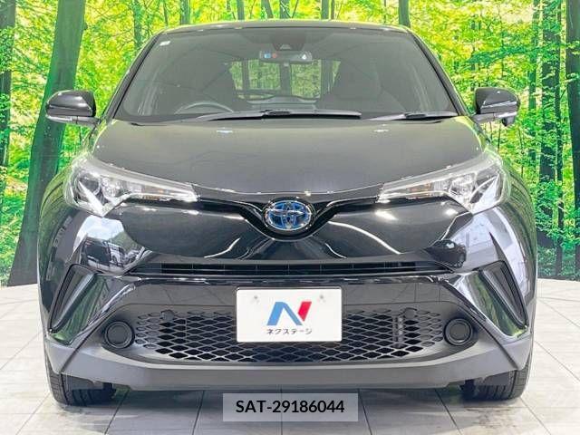 Toyota C-HR 2018-06 264158-14