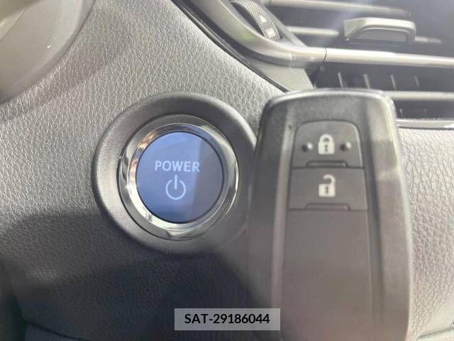 Toyota C-HR 2018-06 264158-5