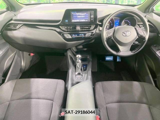 Toyota C-HR 2018-06 264158-1