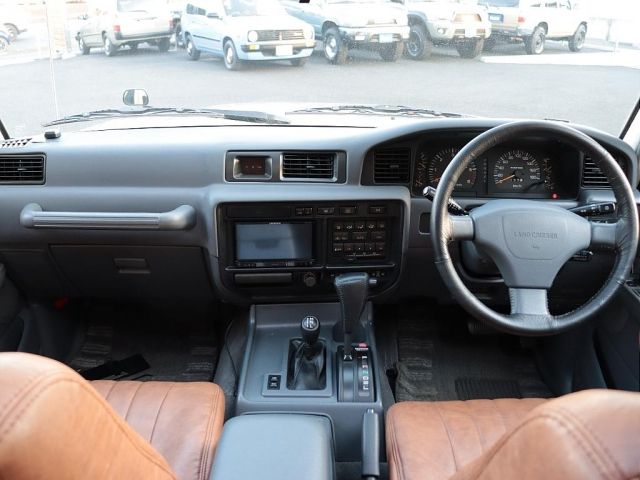 Toyota LAND CRUISER 1996-01 7888-2