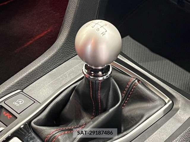Honda CIVIC 2018-03 332858-6