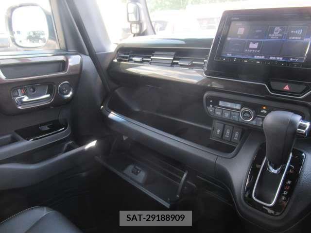 Honda N BOX CUSTOM 2018-08 307510-18