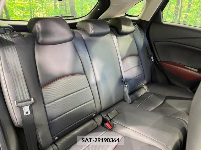 Mazda CX-3 2018-02 302055-9