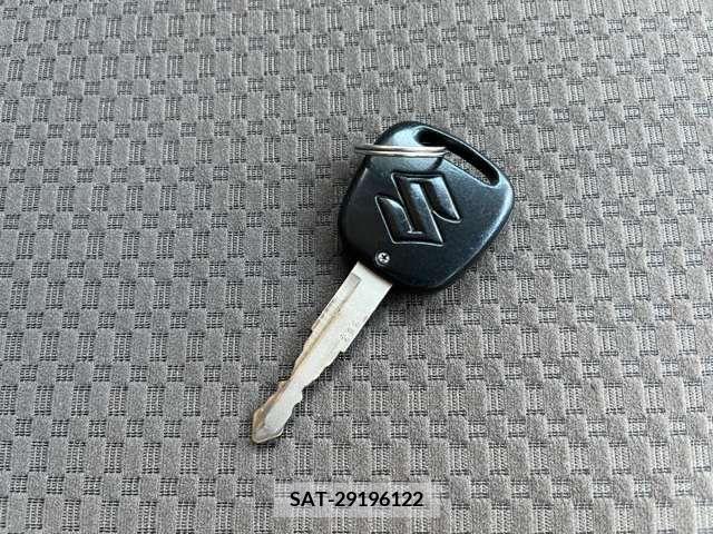 Suzuki EVERY 2016-08 334698-12