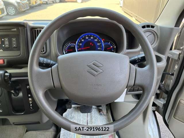 Suzuki EVERY 2016-08 334698-6