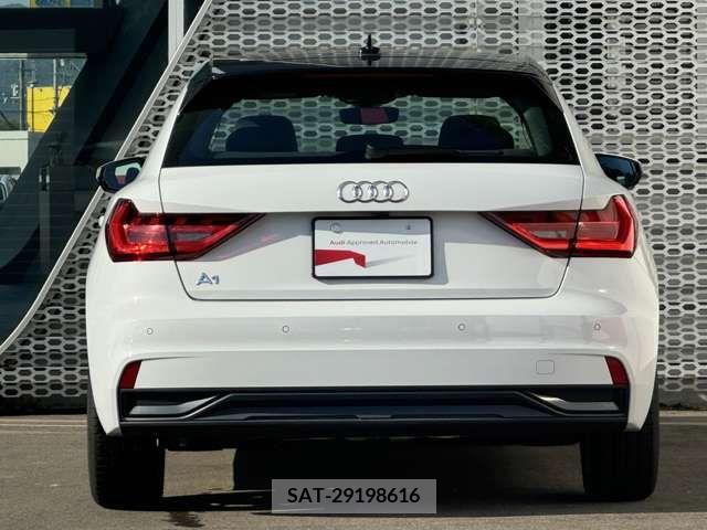 Audi A1 2023-08 356435-3
