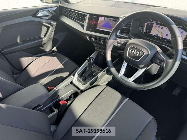 Audi A1 2023-08 356435-8