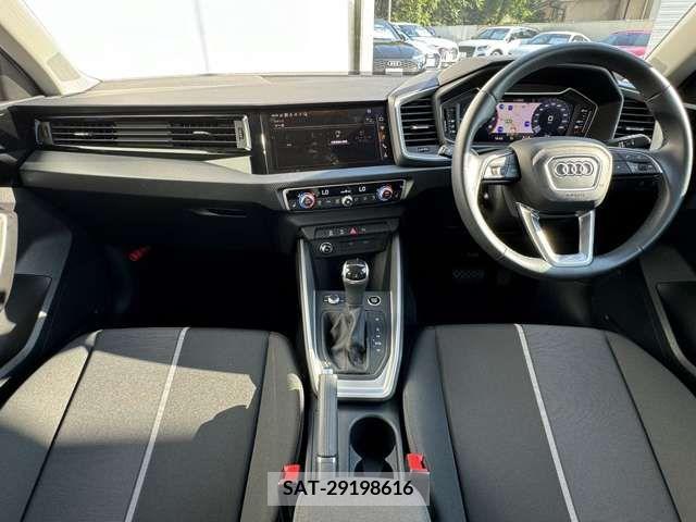 Audi A1 2023-08 356435-7