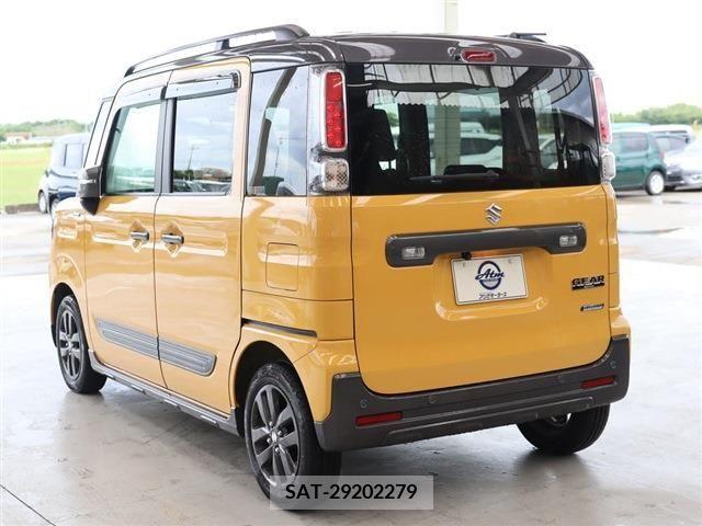 Suzuki SPACIA 2022-03 380517-22