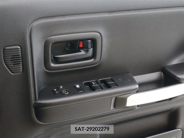 Suzuki SPACIA 2022-03 380517-4