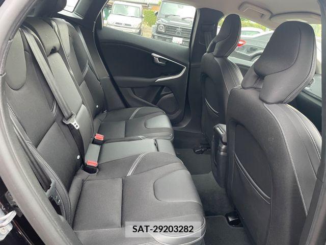 Volvo V40 2019-10 370212-7