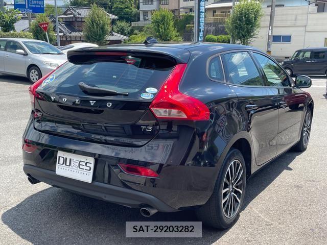 Volvo V40 2019-10 370212-5