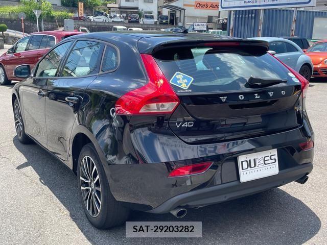 Volvo V40 2019-10 370212-4