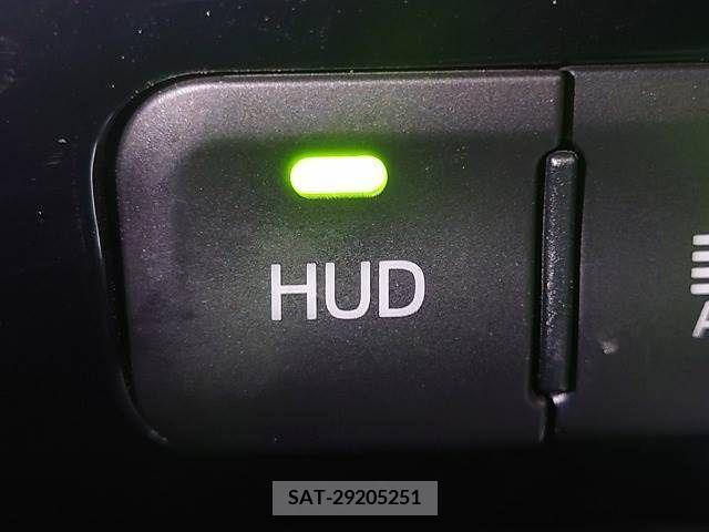Toyota PRIUS 2016-03 331489-6
