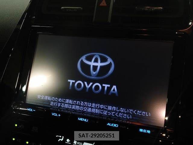 Toyota PRIUS 2016-03 331489-2