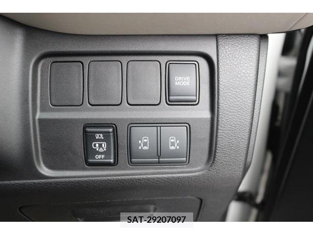 Nissan SERENA 2022-06 376407-1
