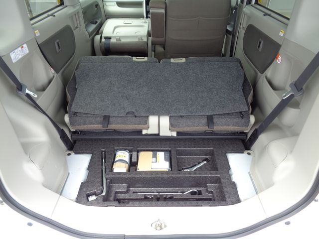 Daihatsu TANTO 2018-07 7529-17