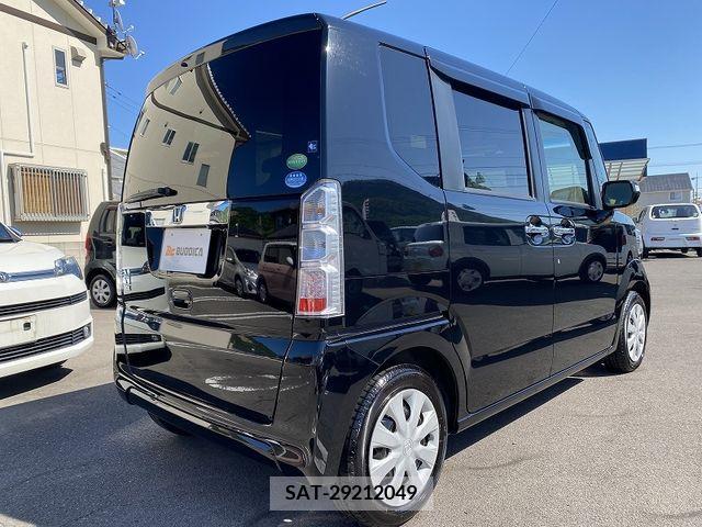 Honda N BOX 2017-04 278487-6