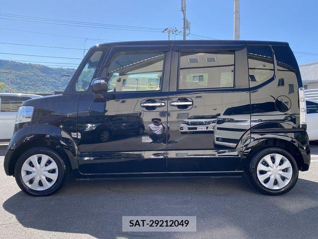 Honda N BOX 2017-04 278487-4