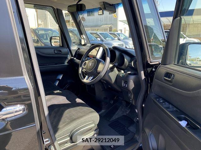 Honda N BOX 2017-04 278487-10