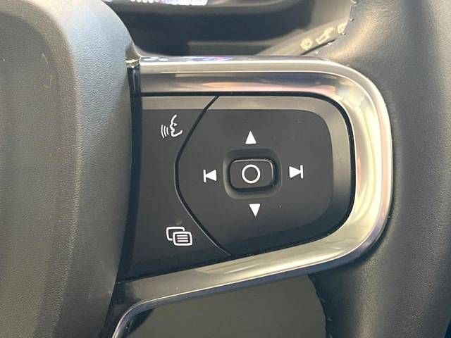 Volvo XC40 2021-08 182571-12
