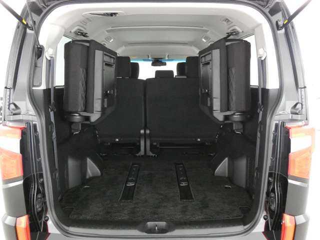 Mitsubishi DELICA D5 2019-02 27995-9