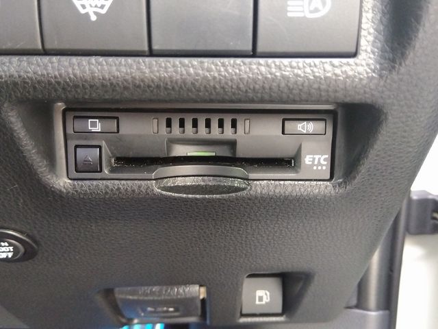 Toyota RAV4 2019-09 20750-12