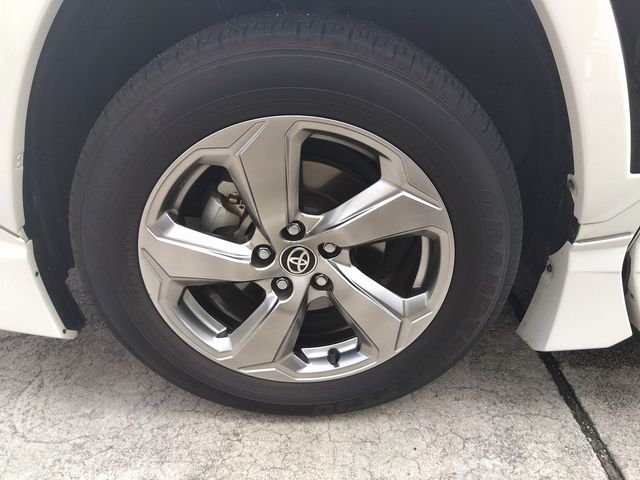 Toyota RAV4 2019-09 20750-28