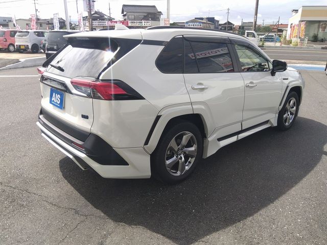 Toyota RAV4 2019-09 20750-1