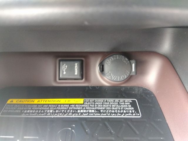 Toyota RAV4 2019-09 20750-8