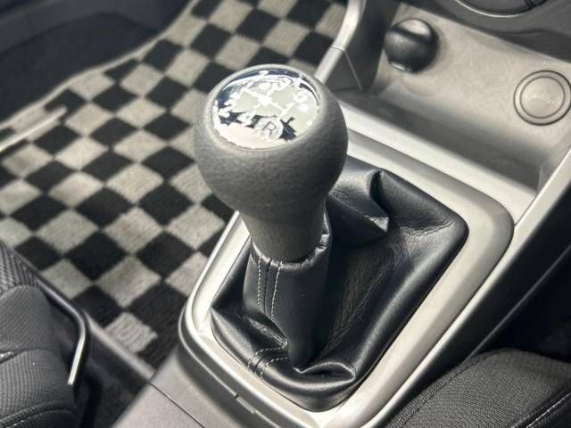 Daihatsu COPEN 2016-10 19110-2