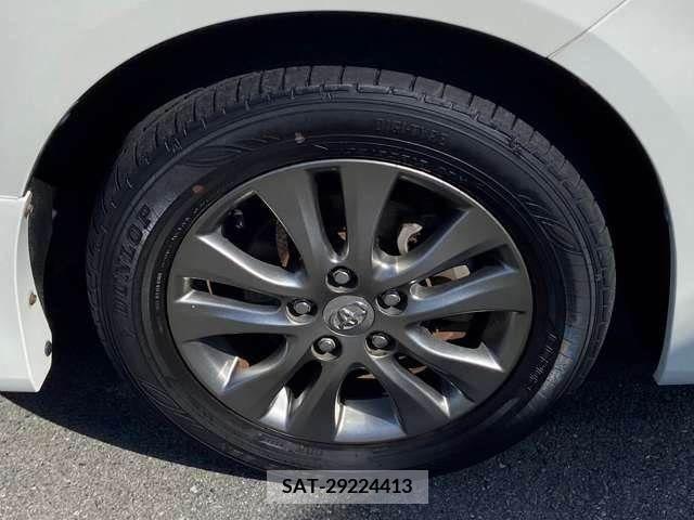 Toyota VOXY 2011-03 377578-7