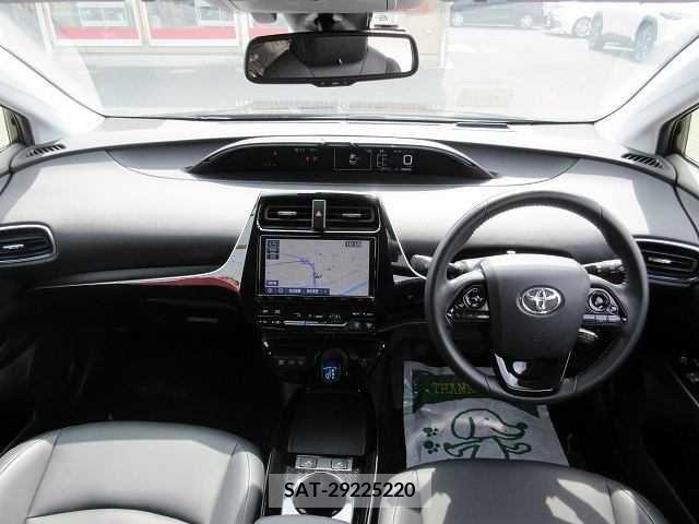 Toyota PRIUS 2019-06 201420-1