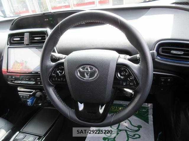 Toyota PRIUS 2019-06 201420-3