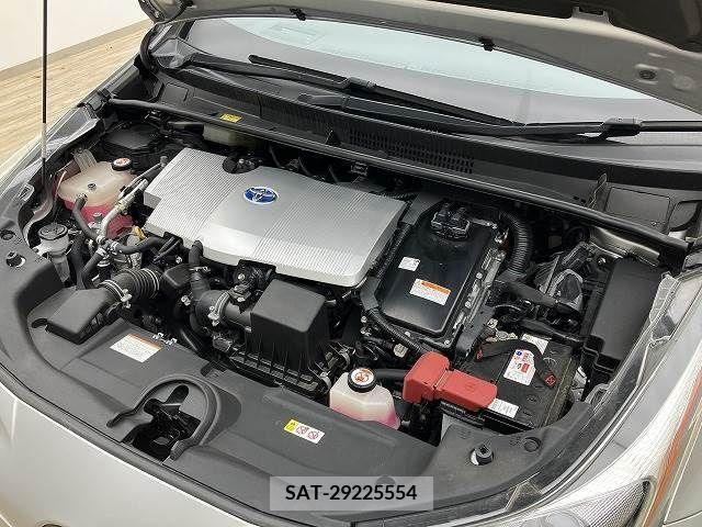 Toyota PRIUS 2017-11 223835-15
