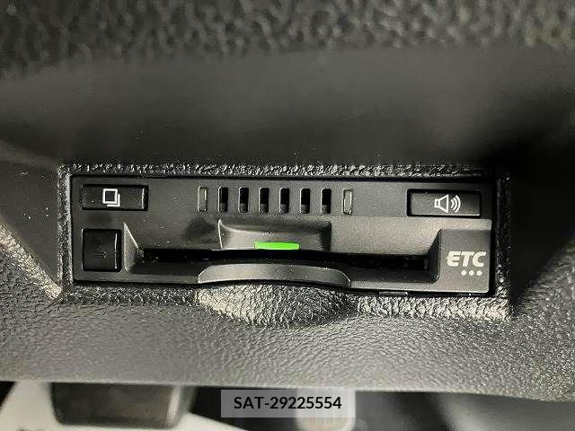 Toyota PRIUS 2017-11 223835-5