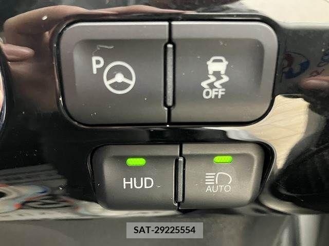 Toyota PRIUS 2017-11 223835-4