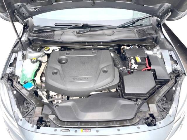Volvo CROSS COUNTRY 2018-08 183261-19