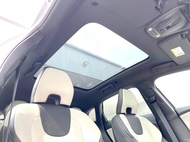 Volvo CROSS COUNTRY 2018-08 183261-4