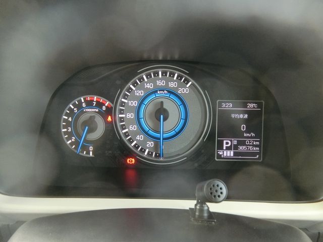 Suzuki X BEE 2018-07 14287-12