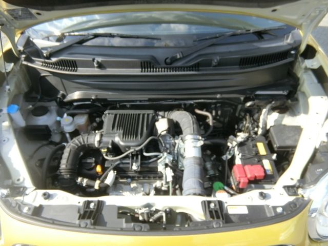 Suzuki X BEE 2018-07 14287-15