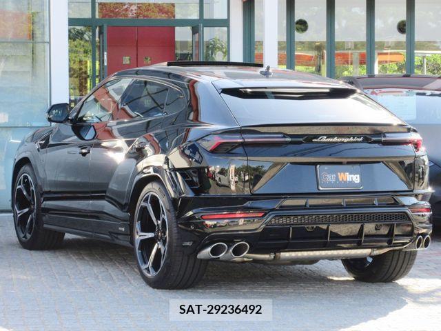 Lamborghini URUS 2023-05 351329-10