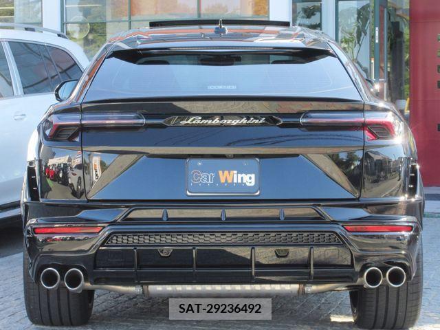 Lamborghini URUS 2023-05 351329-11